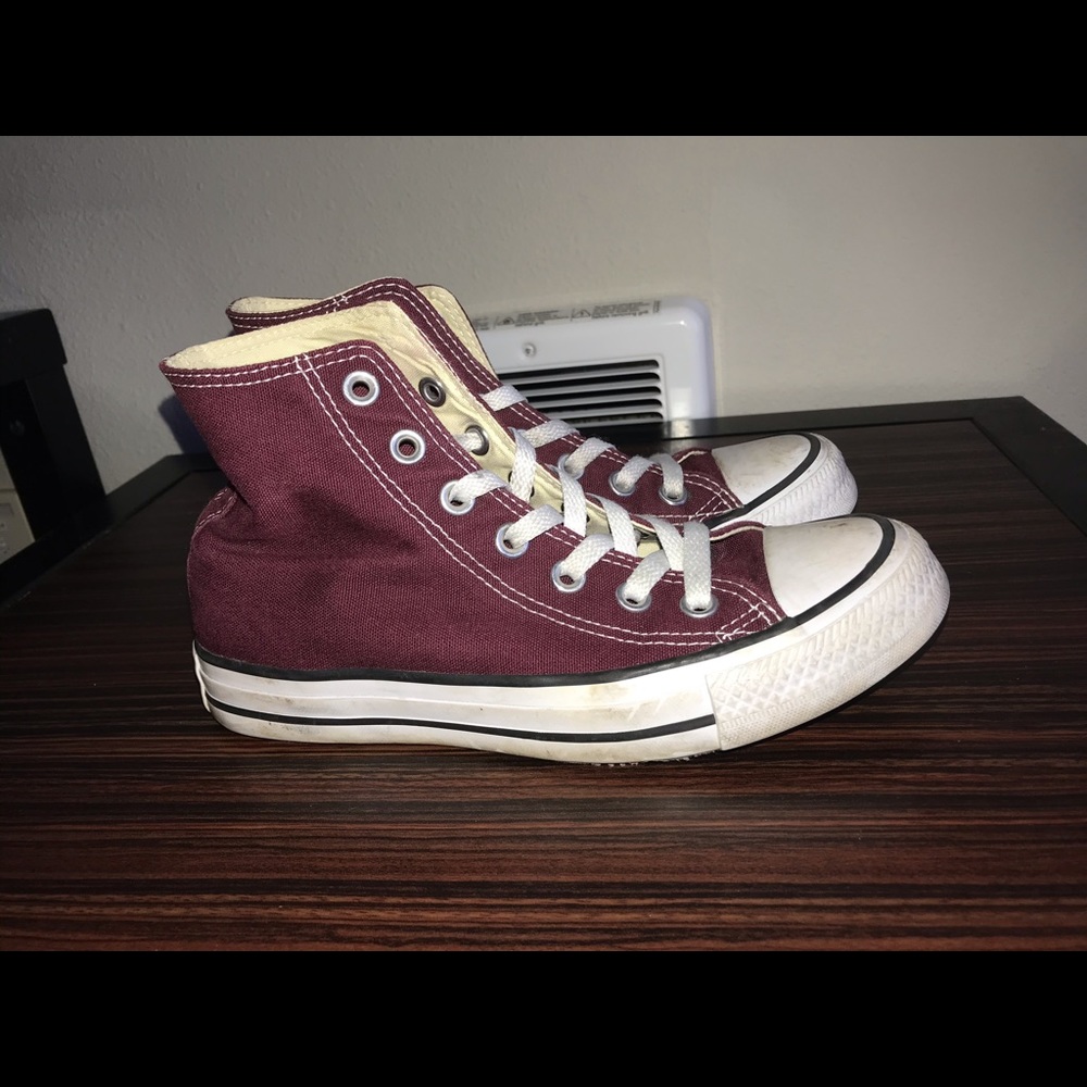 Red converse